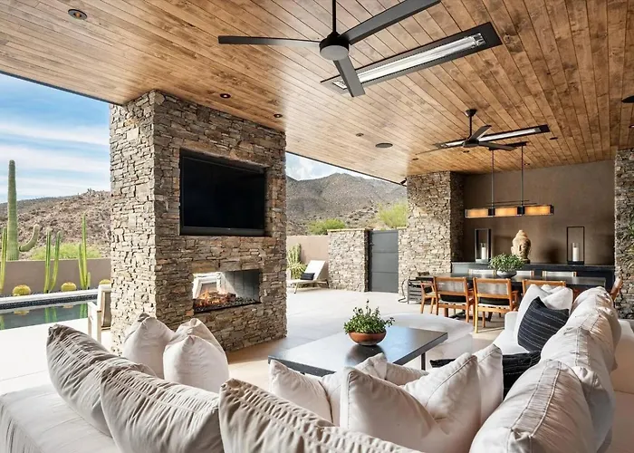 Elegance With Pool Villa *